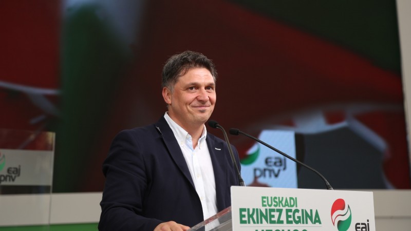 Hauteskunde mitina: Andoni Busquet, Unai Rementeria, Iñigo Urkullu eta Andoni Ortuzar